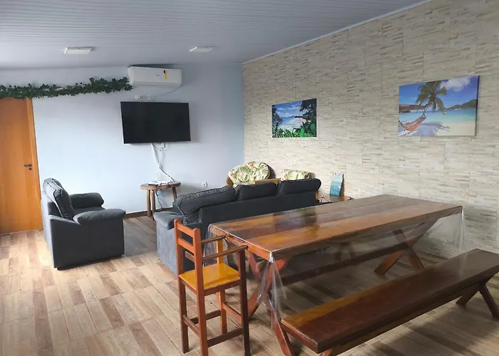 Casa Rustica, Ubatuba, 40 Metros Da Praia, Ar Condicionado, Area De Lazer, Wifi, Tv A Cabo, Equipada