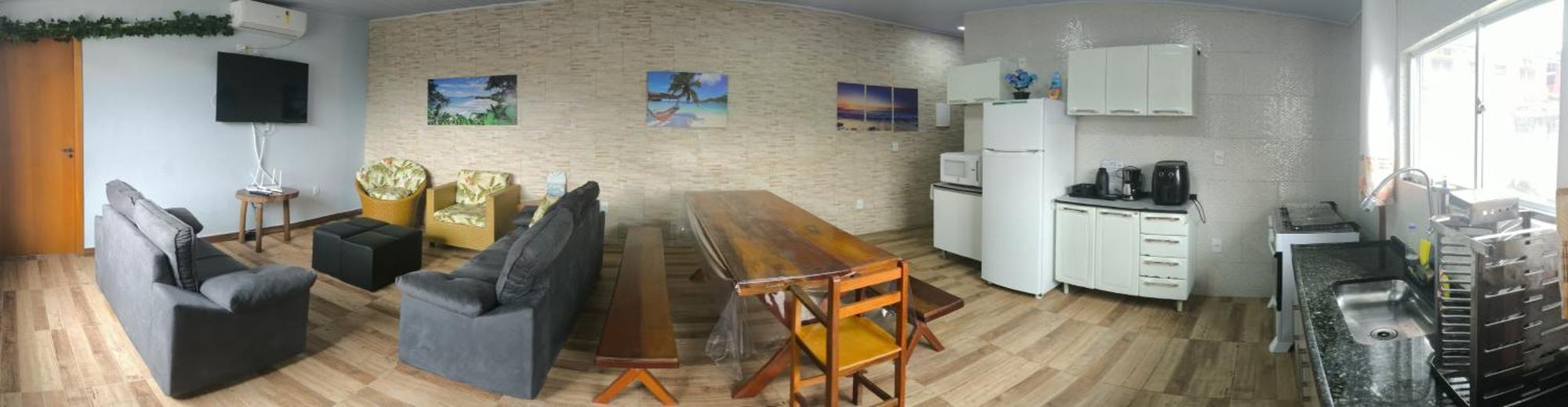 Casa de férias Casa Rustica, Ubatuba, 40 Metros Da Praia, Ar Condicionado, Area De Lazer, Wifi, Tv A Cabo, Equipada