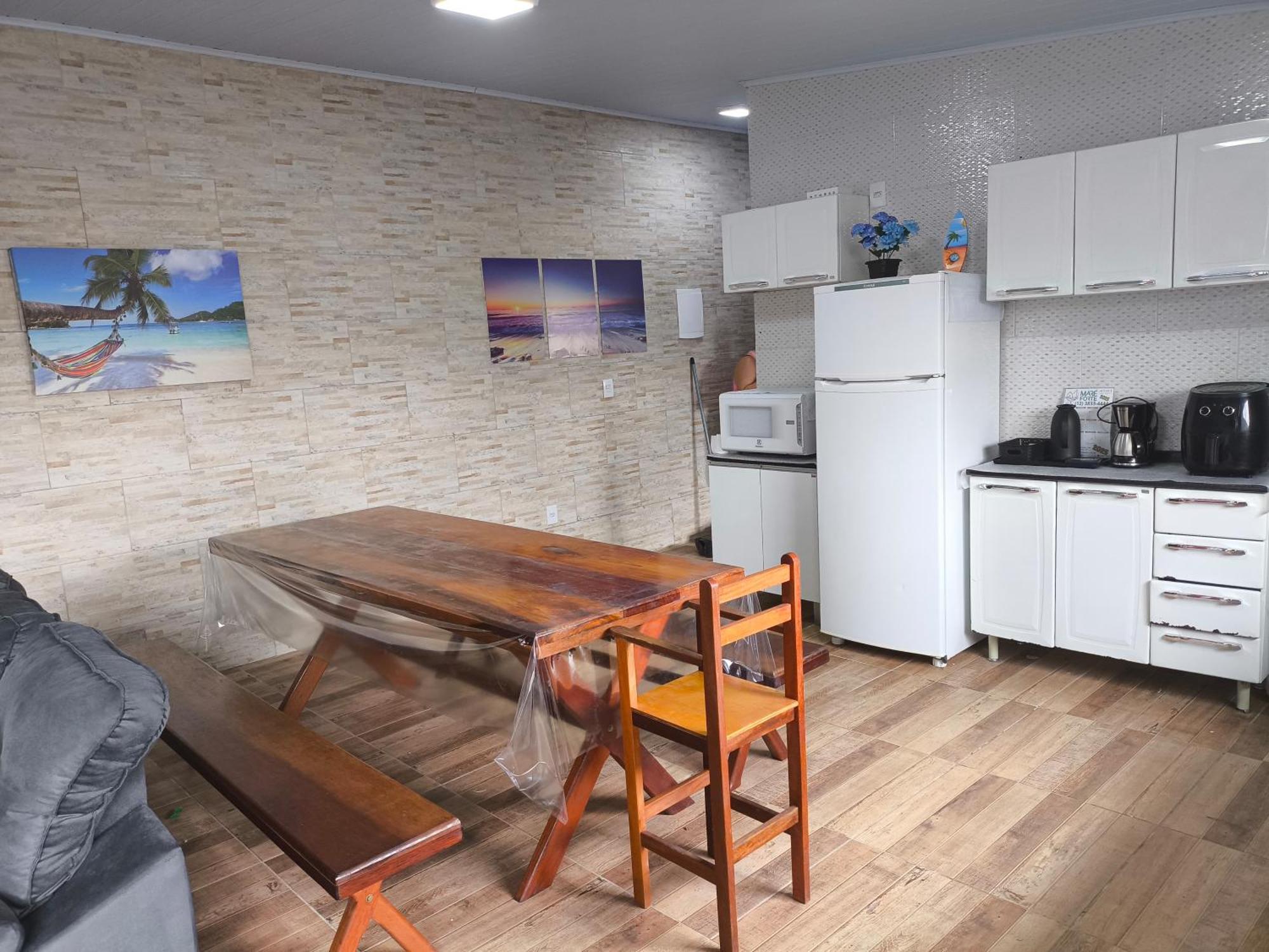 Casa Rustica, Ubatuba, 40 Metros Da Praia, Ar Condicionado, Area De Lazer, Wifi, Tv A Cabo, Equipada